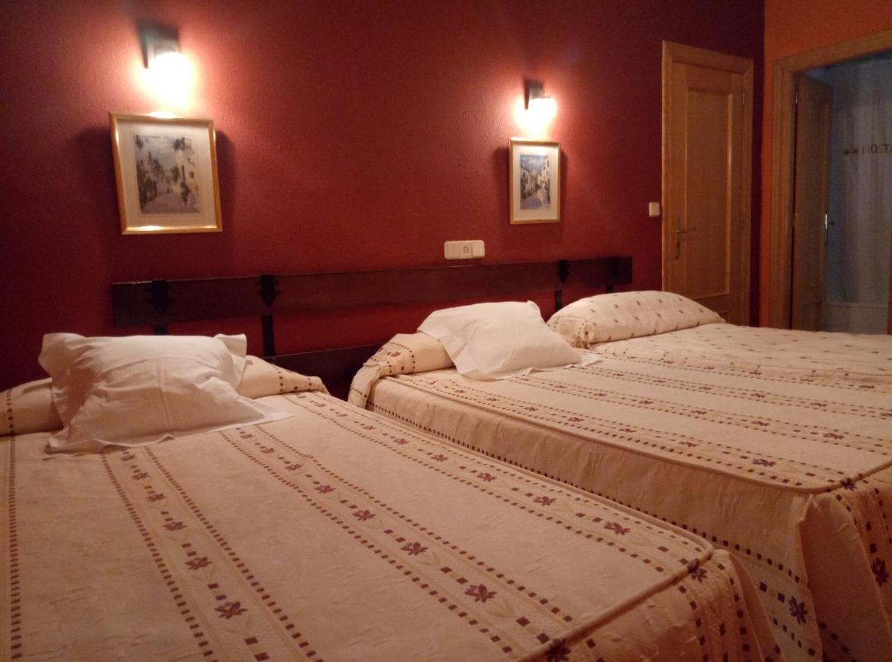 Triple Room,718358164:JPEG